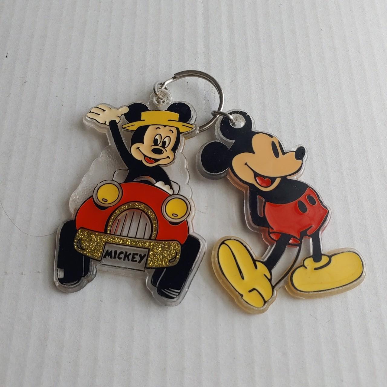 VINTAGE 2024 DISNEY KEYCHAIN LOT