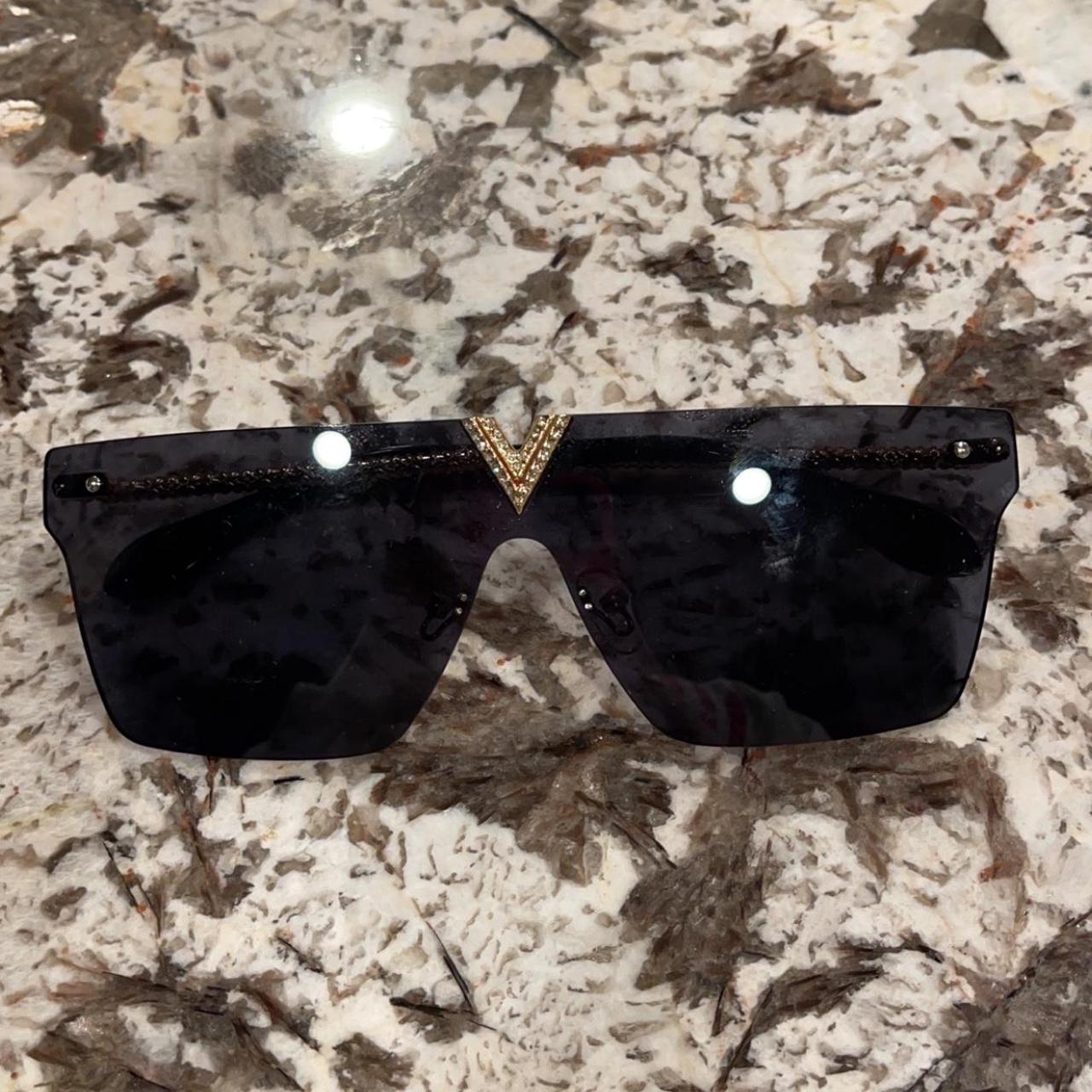 Women's Black and Gold Sunglasses Depop