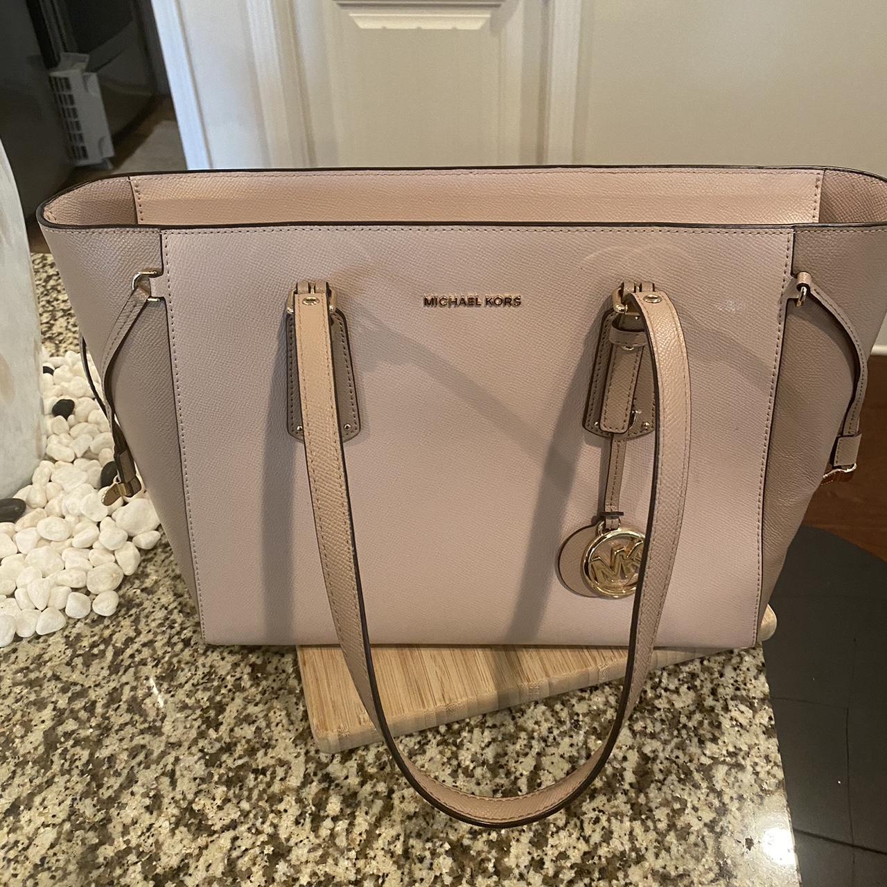 This big pretty pink Michael Kors Tote Voyager bag