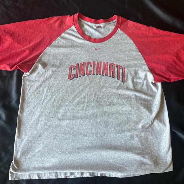 Vintage Nike Cincinnati Bearcats Jersey - Depop