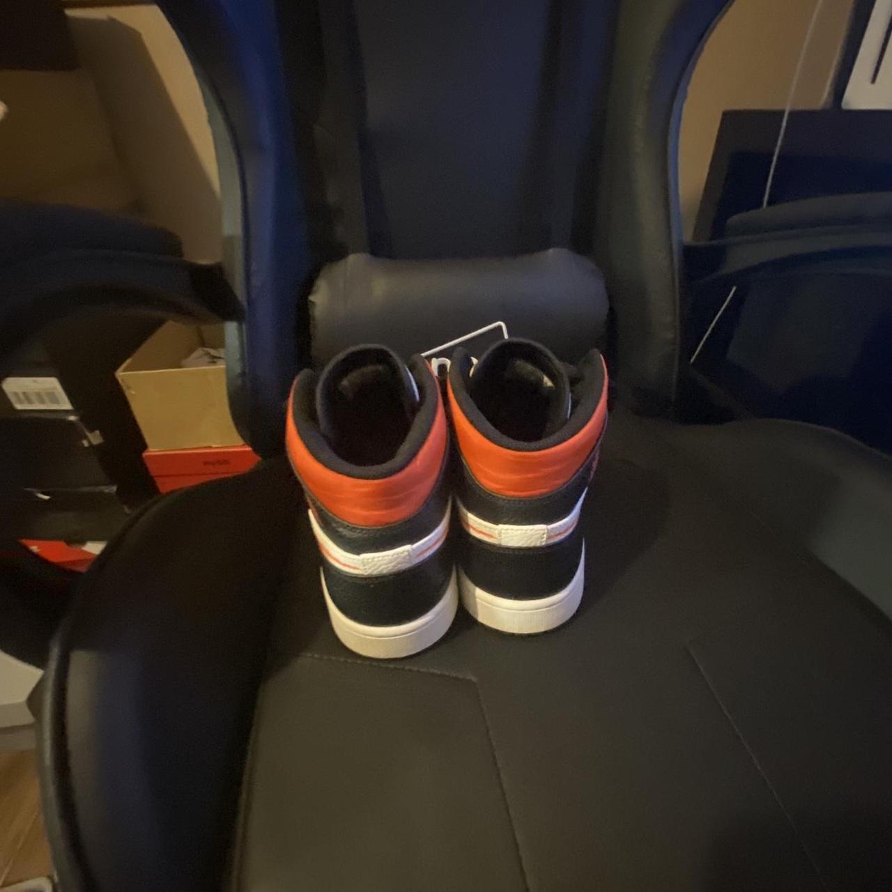 jordan 1 mid zig zag swoosh