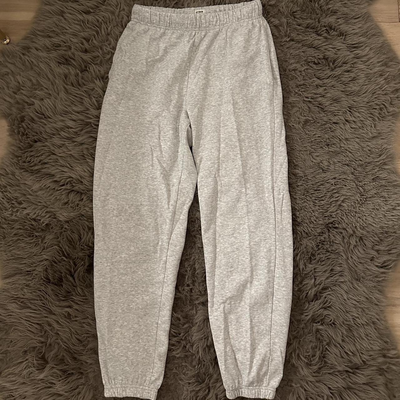 grey cotton on sweatpants - fits like a women’s small - Depop