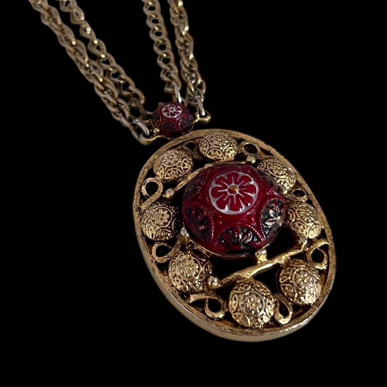 item listed by gvtgthrifts
