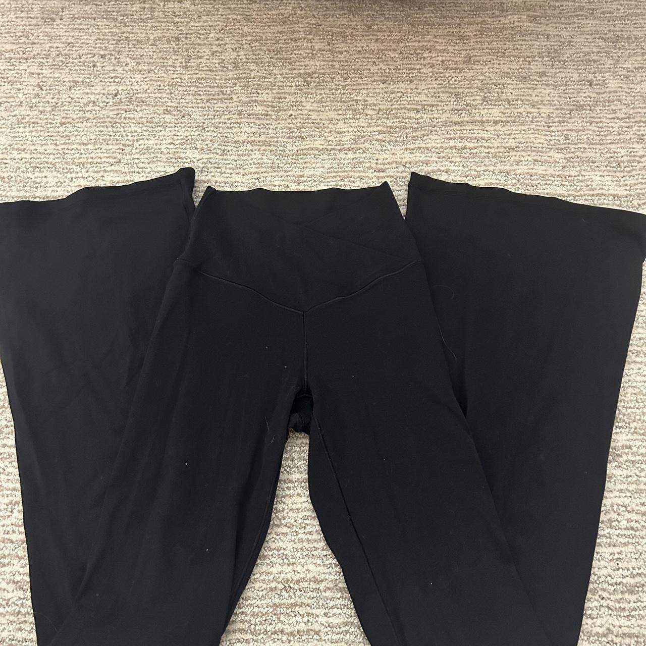 Aerie ruched waist flare leggings in size M forest - Depop