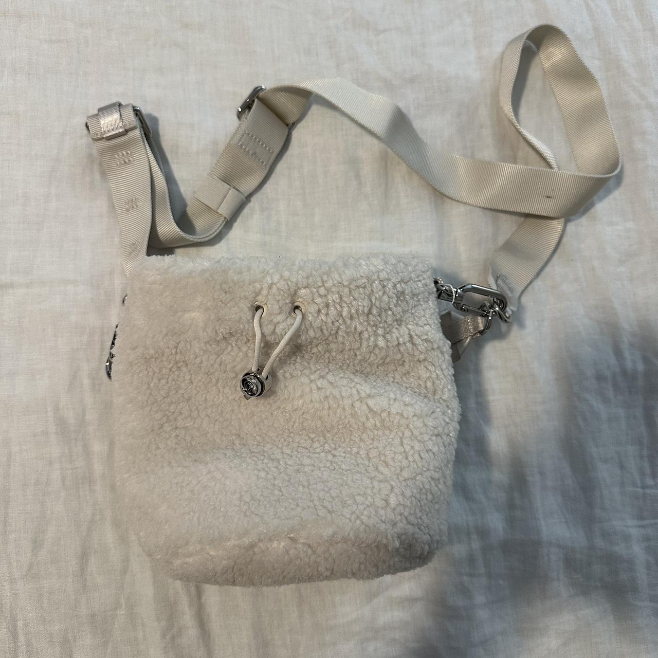 2024 Lululemon bucket bag