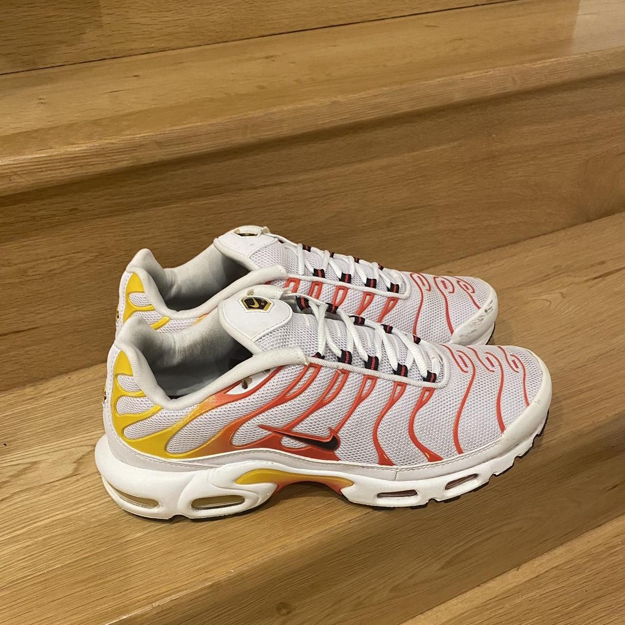 tns white and gold
