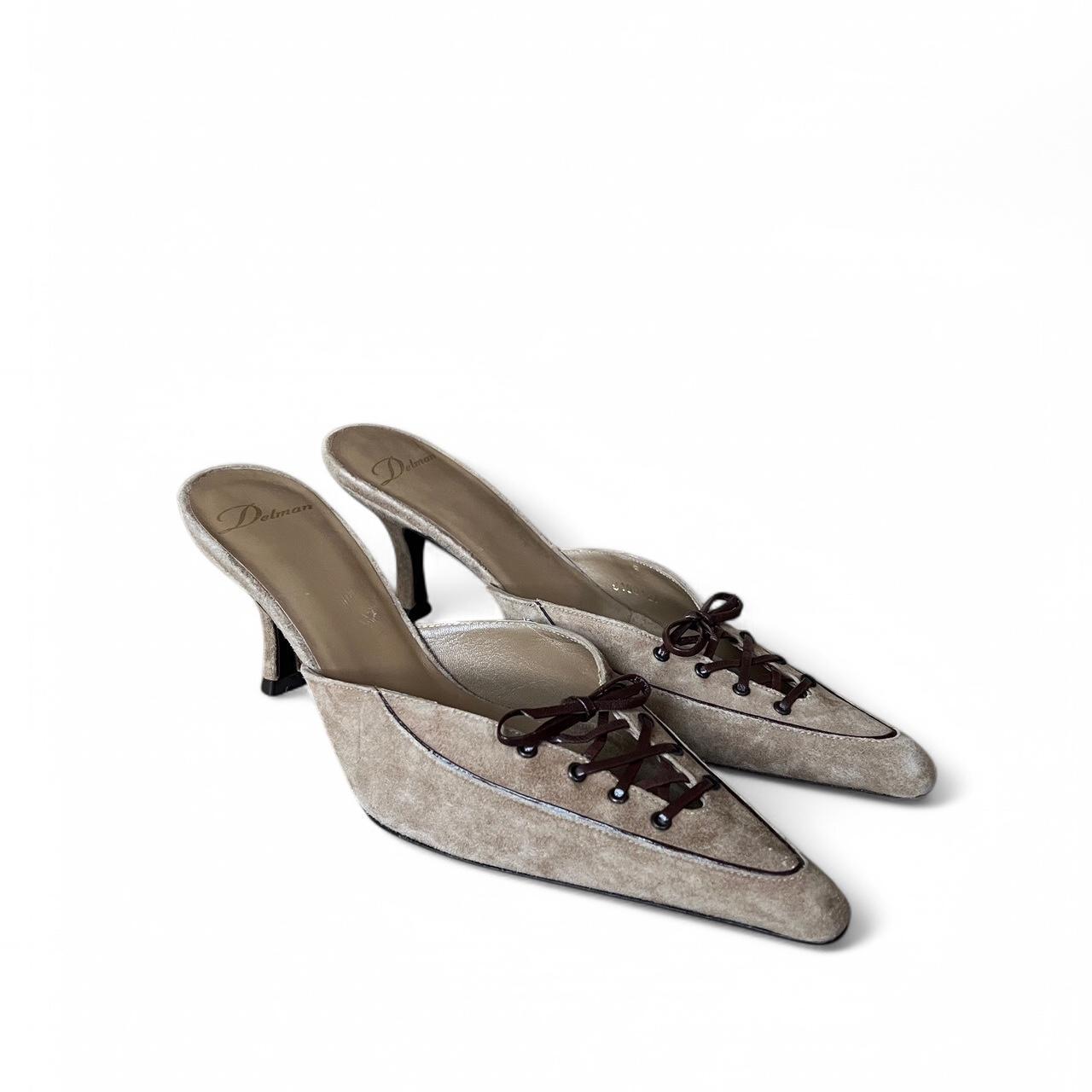item listed by byblankslate
