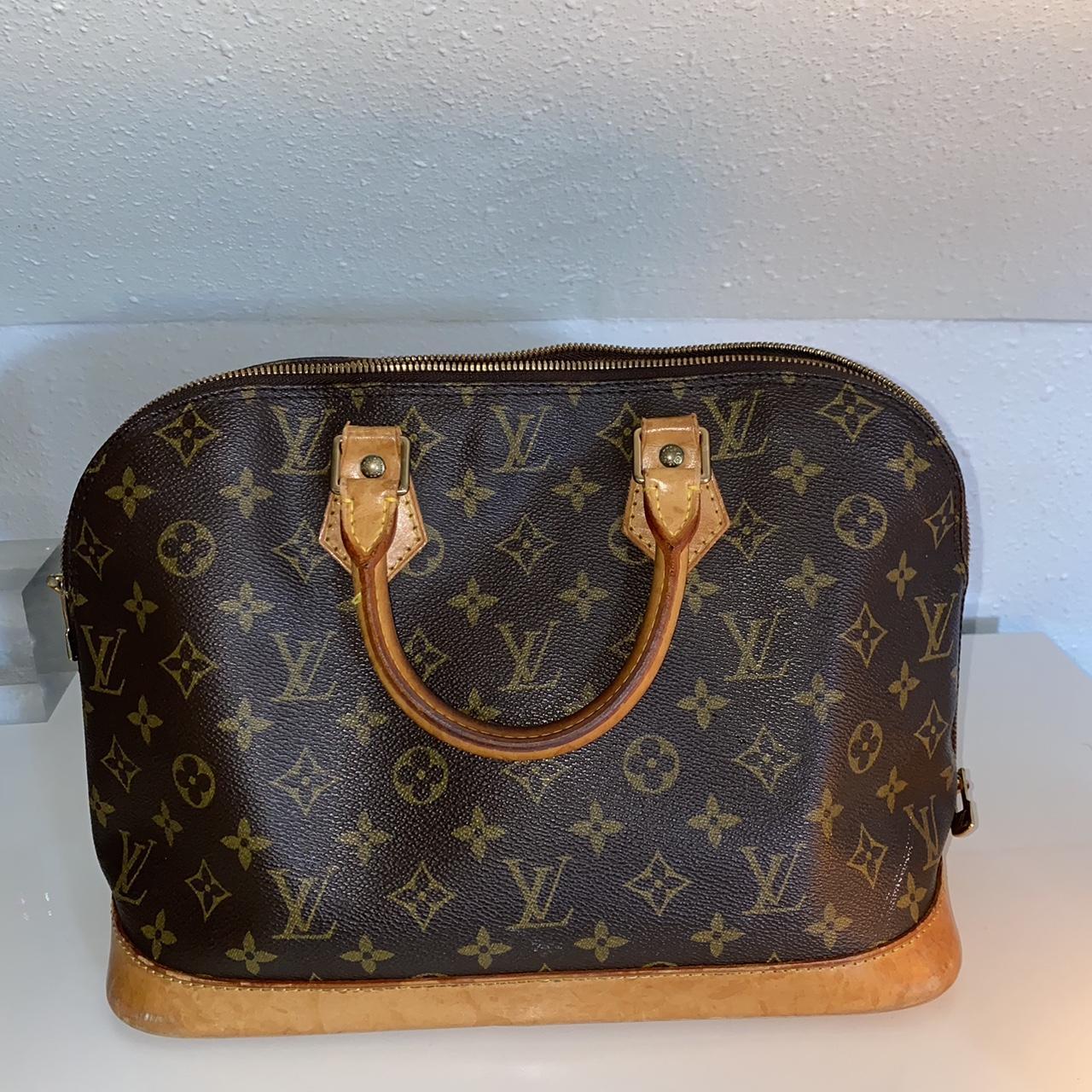 Authentic Vintage Louis Vuitton Monogram Alma - Depop