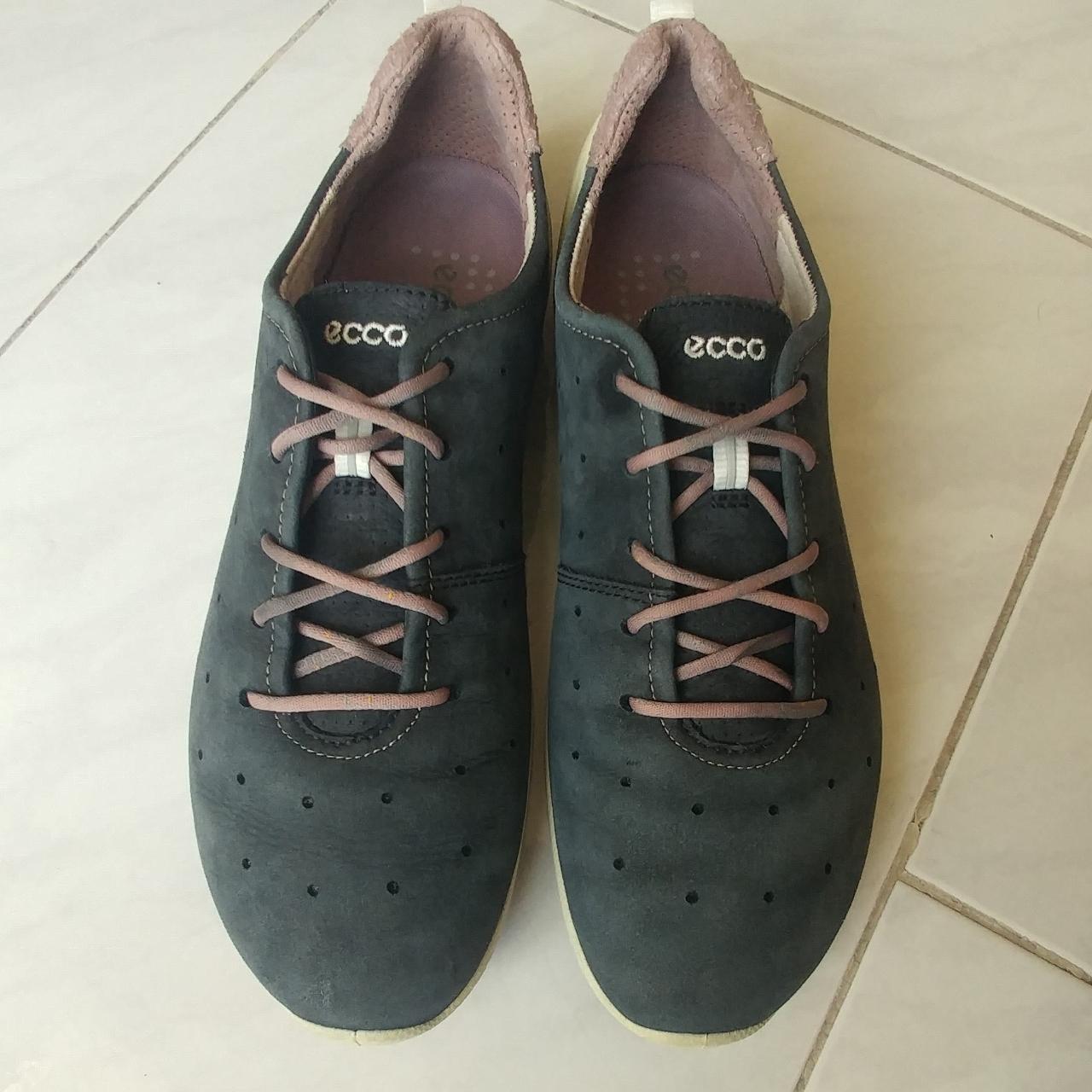 ECCO BIOM LITE M A beautiful luxurious pair of