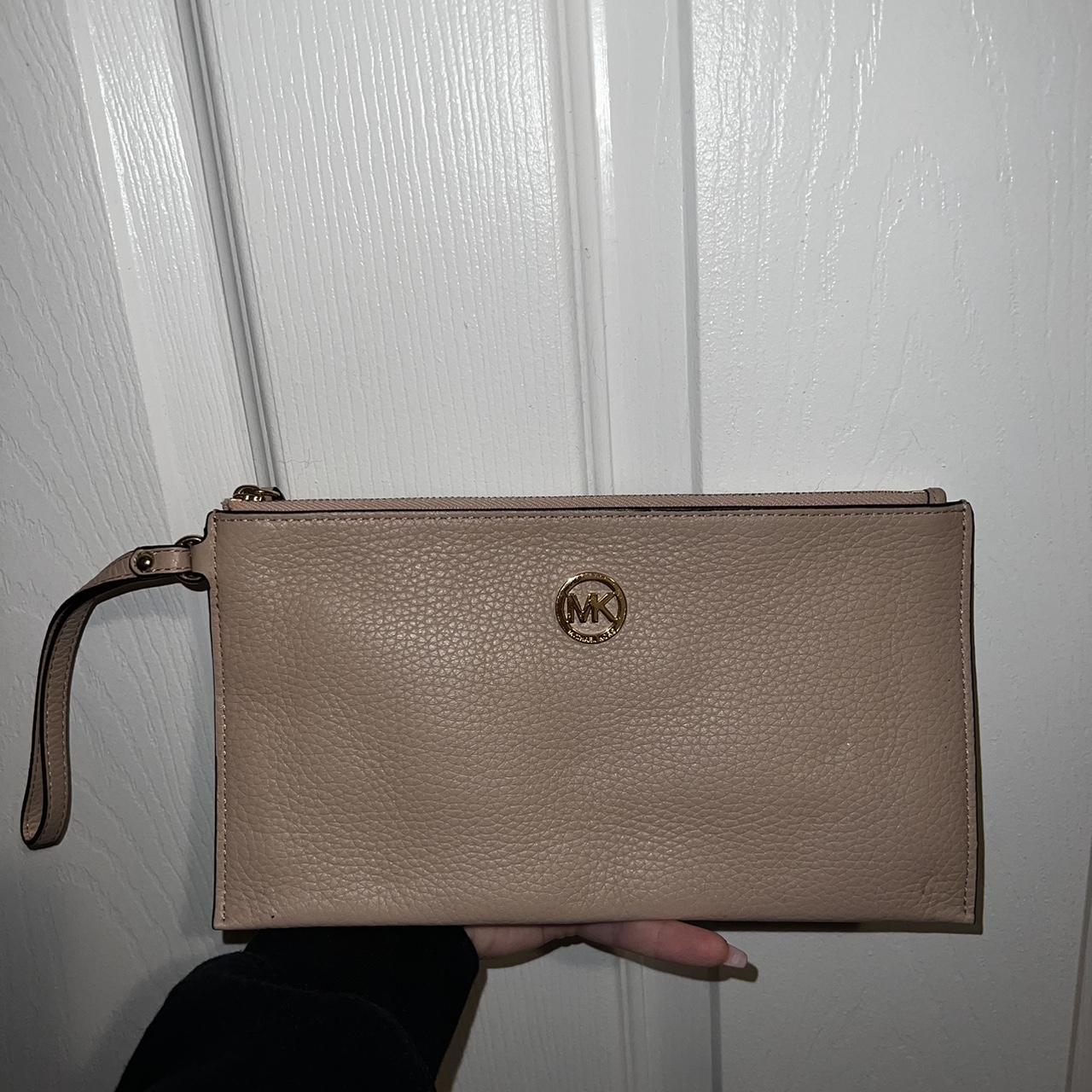 Michael kors deals nude clutch bag