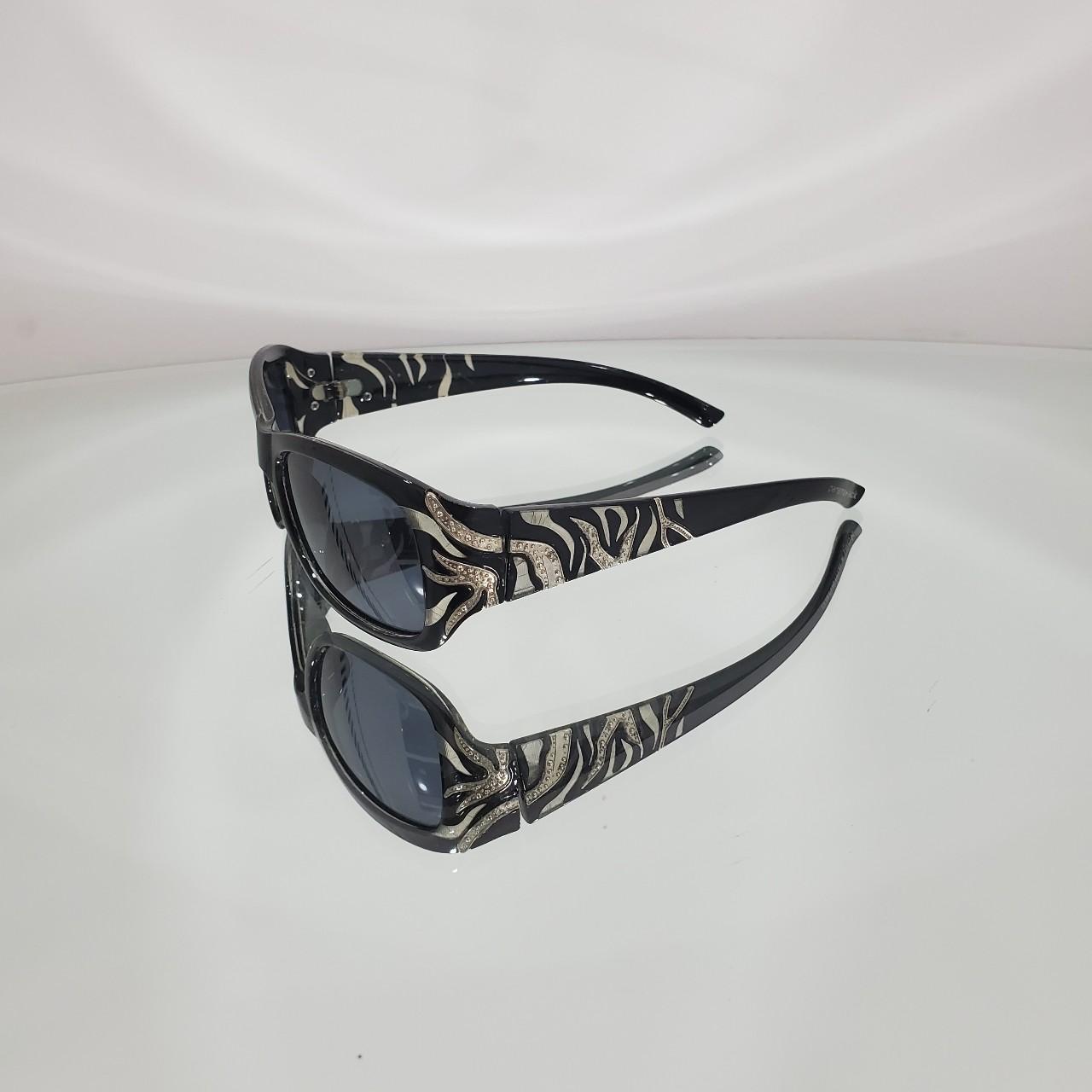Panama Jack Women's Black and Silver Sunglasses Depop