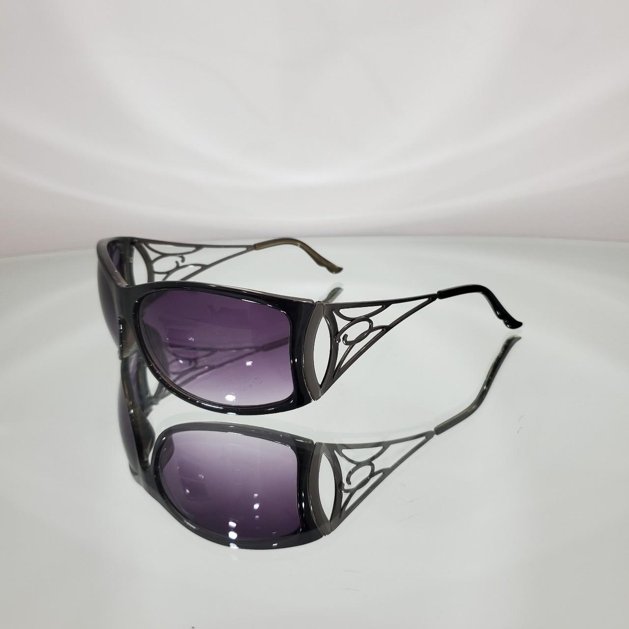 Women's Black and Silver Sunglasses (3)