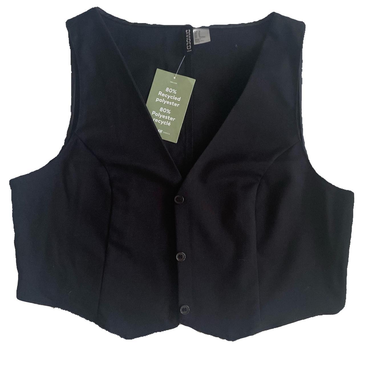 Cropped black vest +very cute but doesn’t fit me... Depop