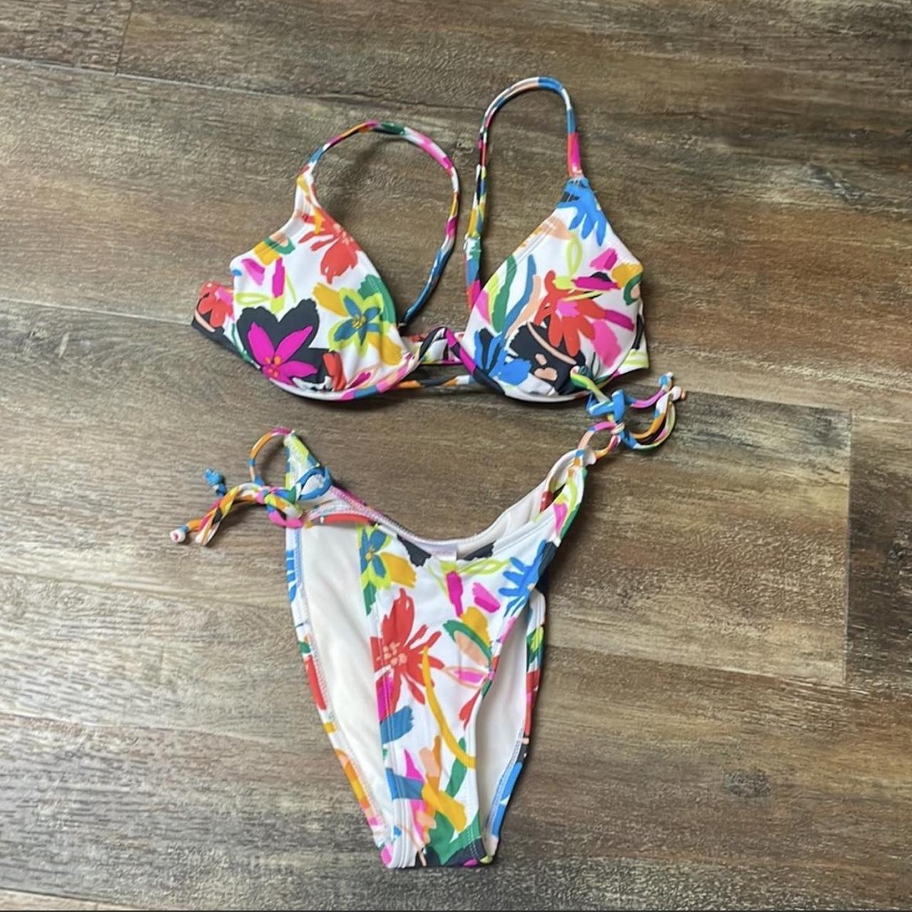 Xhilaration Women's Multi Bikini-and-tankini-bottoms | Depop