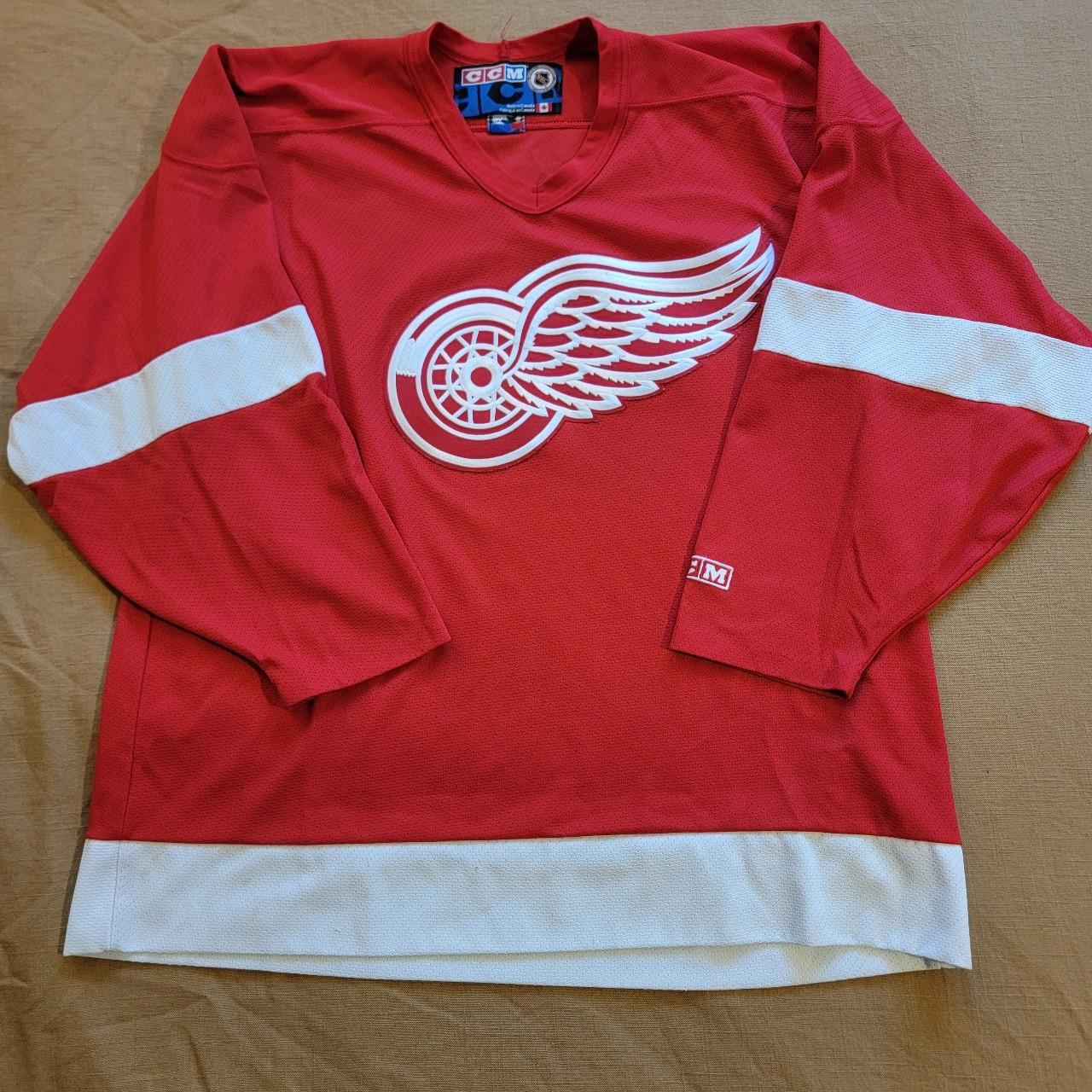Vintage 90s NHL Detroit Red Wings Starter Hockey Jersey, Size