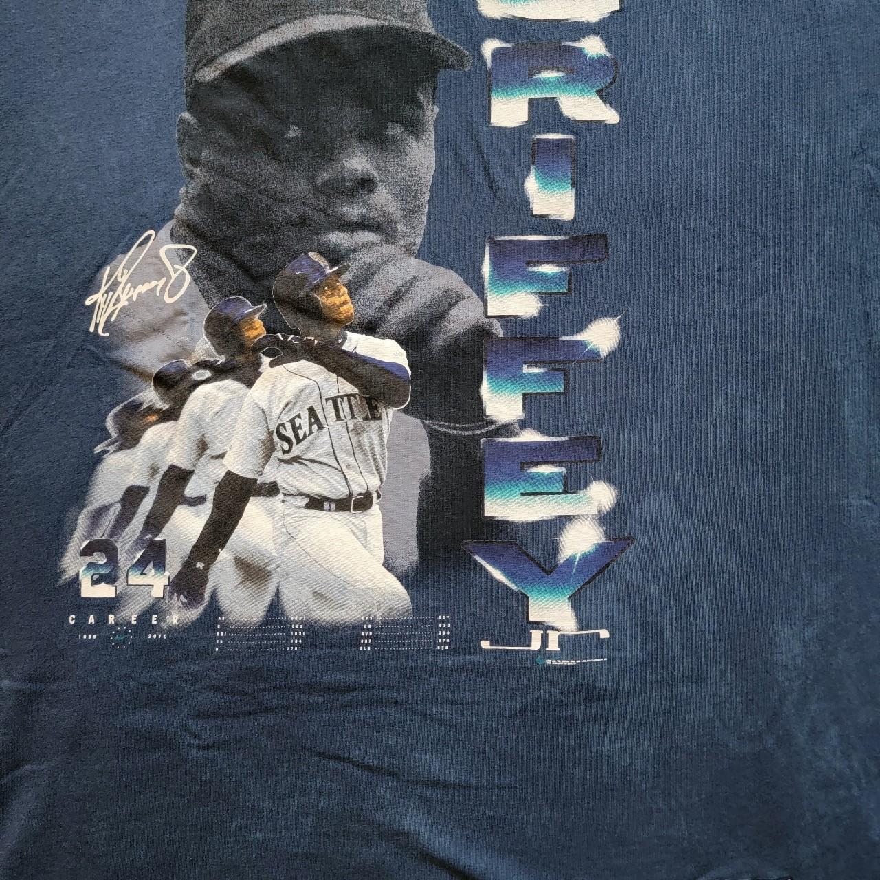 Great find! Mens Nike XL Vintage Ken Griffey Jr T - Depop