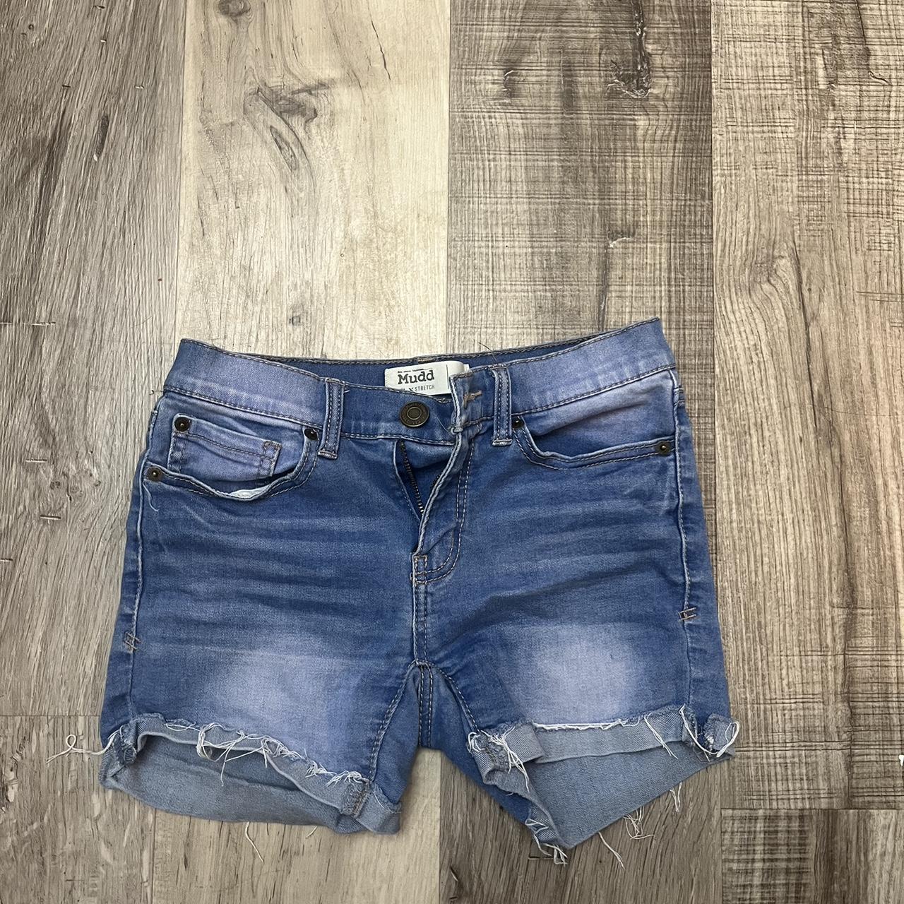 Mudd cutoff Jean shorts Light wash Size 0 Stretch... - Depop