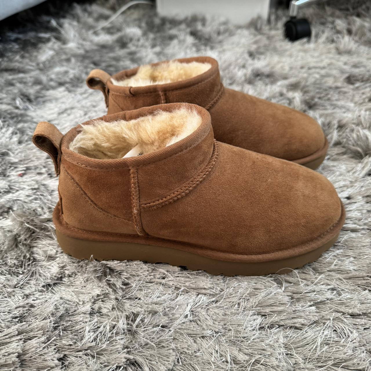 ugg ultra mini, size 6 only worn once - Depop