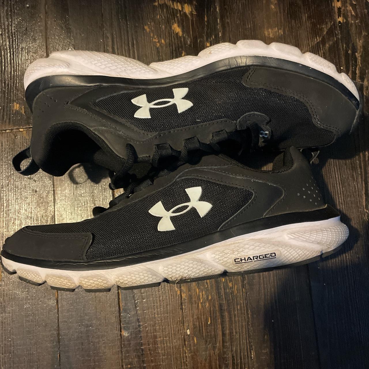 Under Armor Charged Assert 9s #under... - Depop