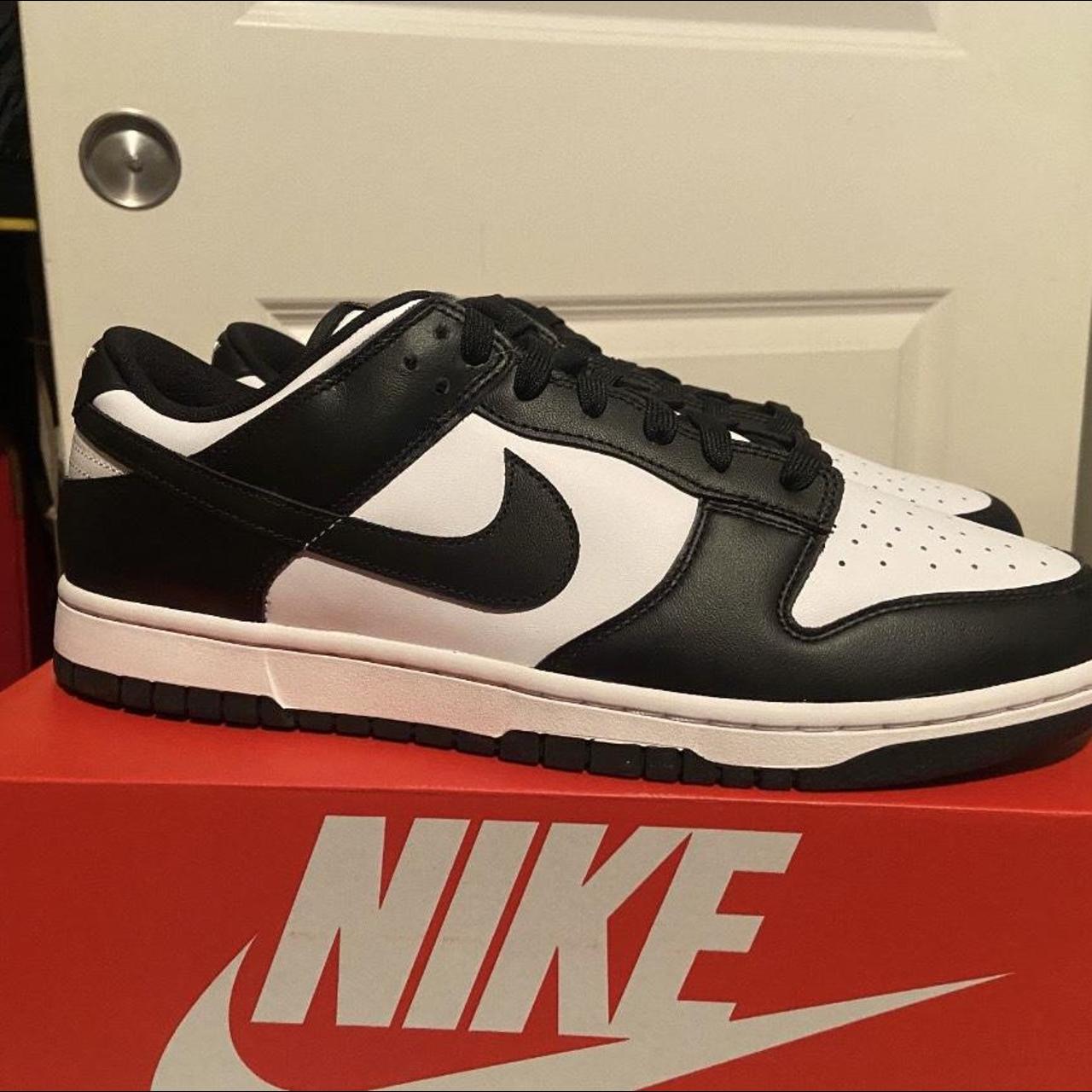 Nike Men's Black and White Trainers | Depop