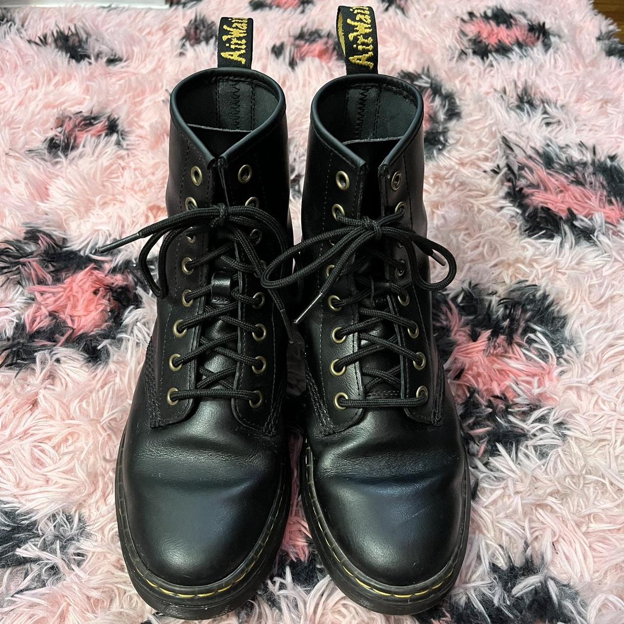 super cute doc martens slightly creased IN GREAT