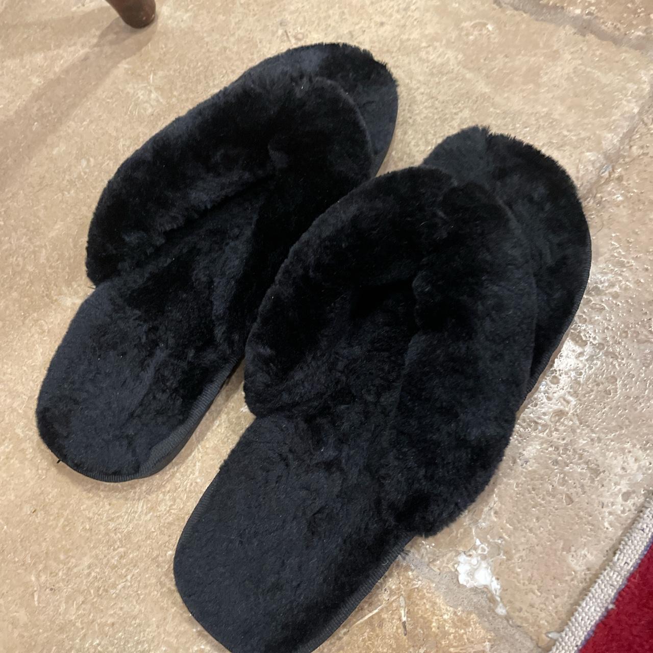 fuzzy black slippers. i’m size US 7 in women’s. and... Depop