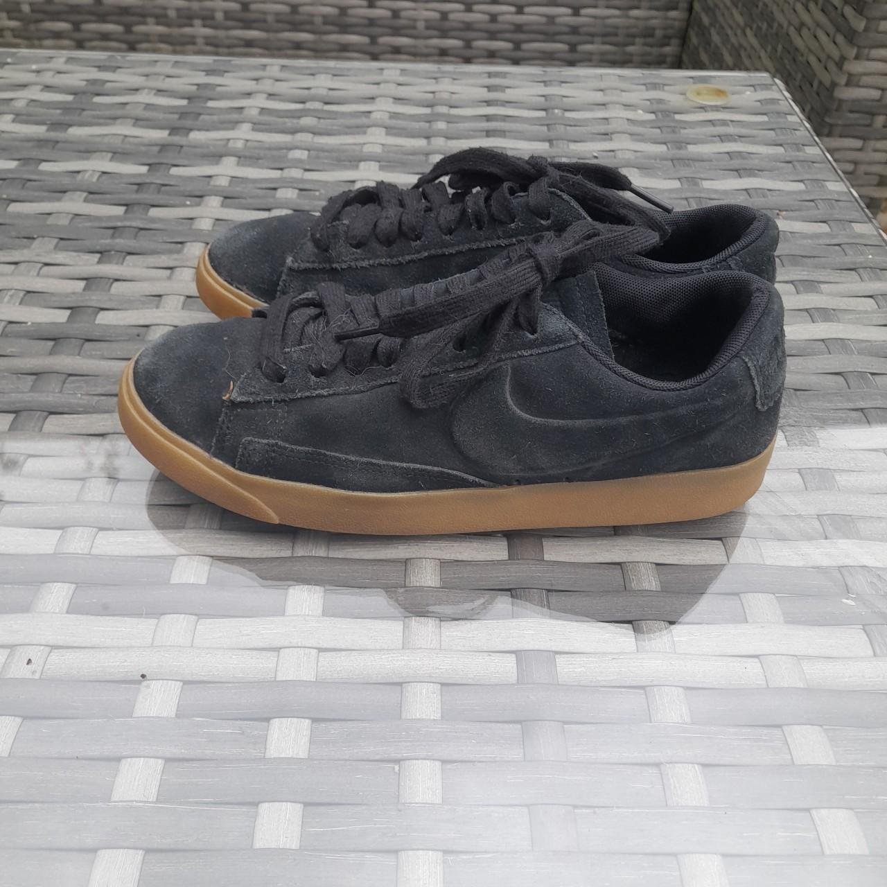 Blazer low trainers in black suede with gum sole best sale