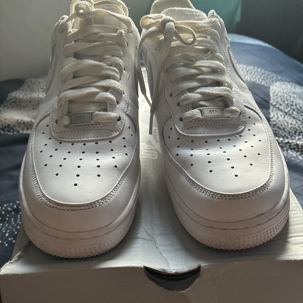 Used Air Force 1 ‘07 White size 9.5 - Depop