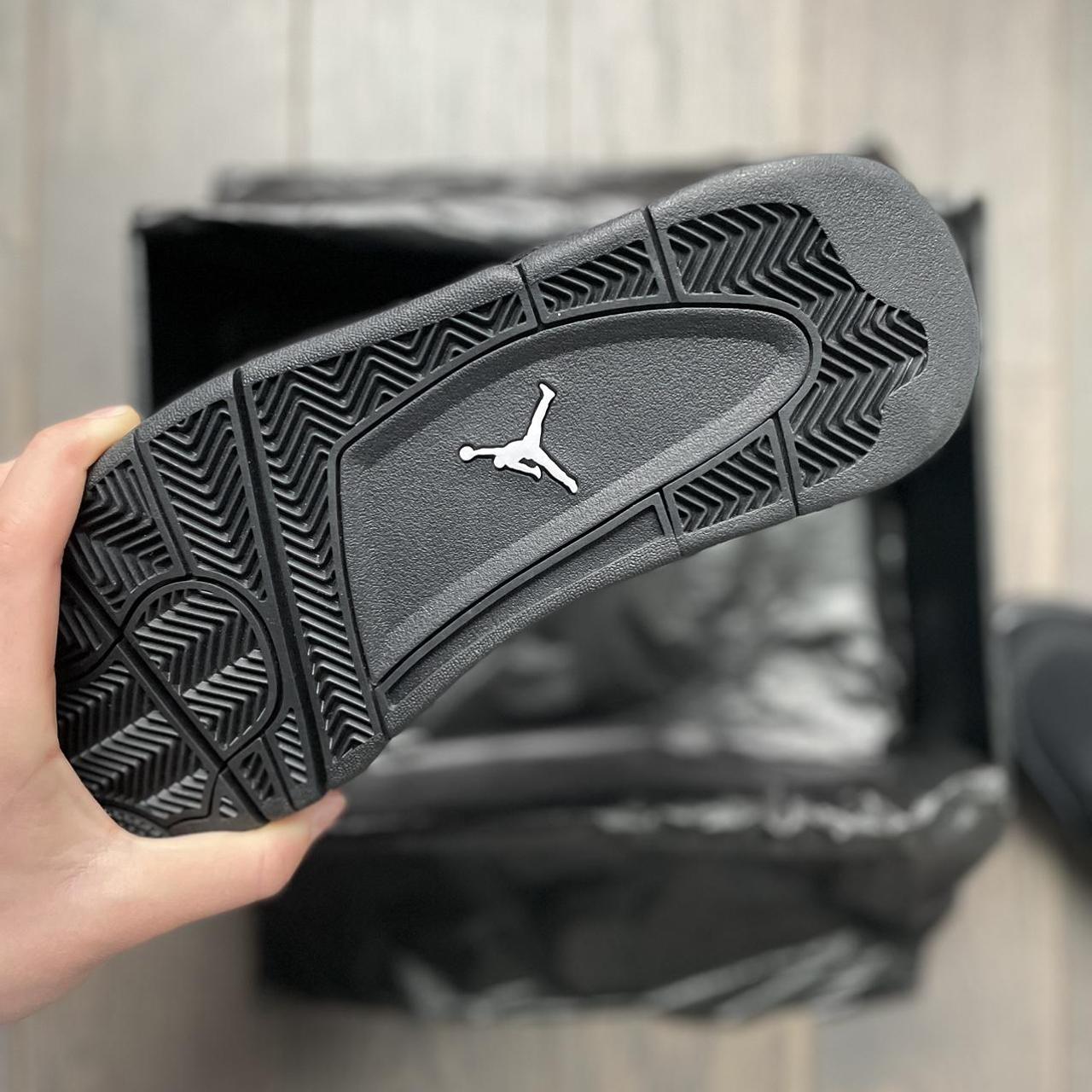 Jordan Men's Black and White Trainers (3)