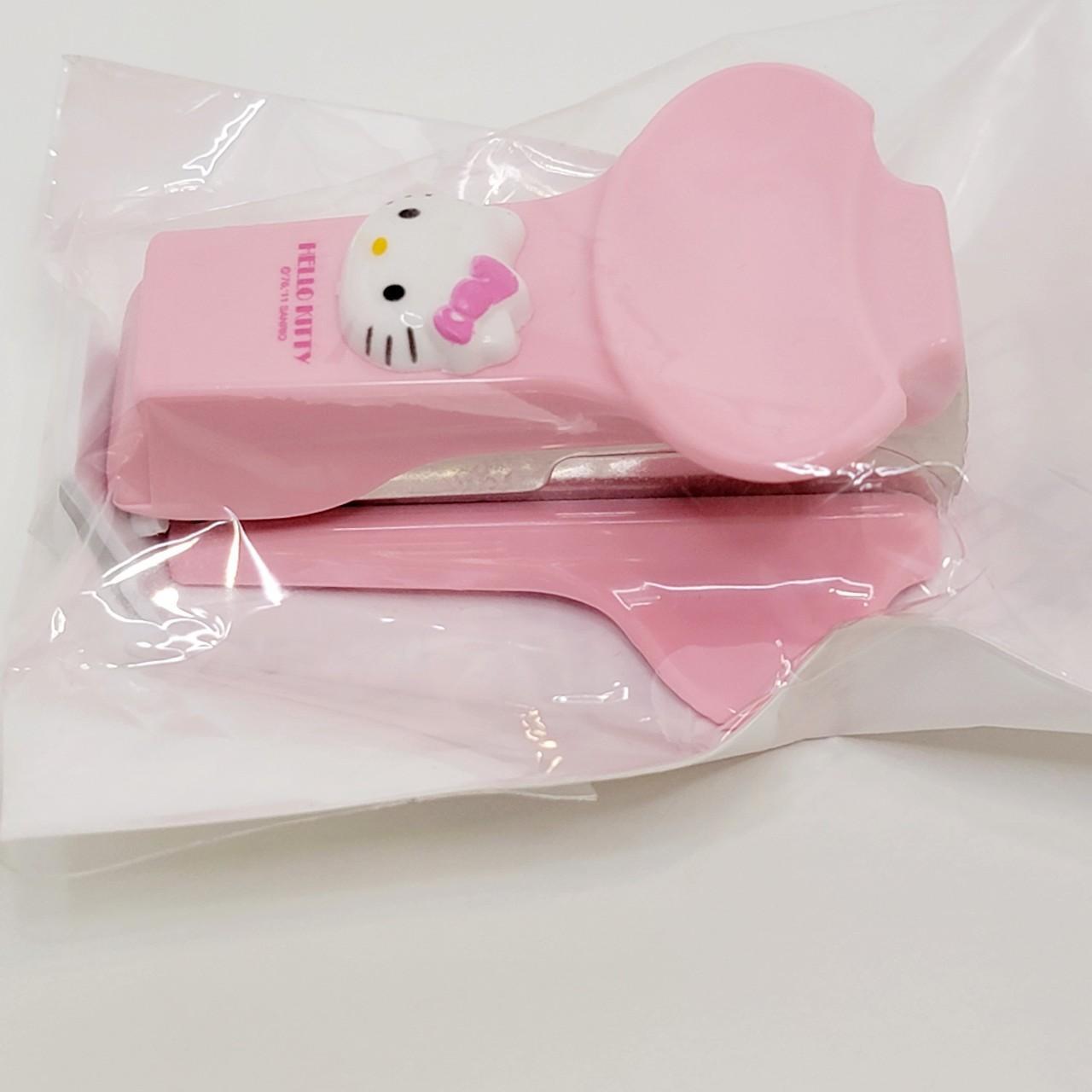 Hello Kitty Staple Remover #hellokitty #office - Depop