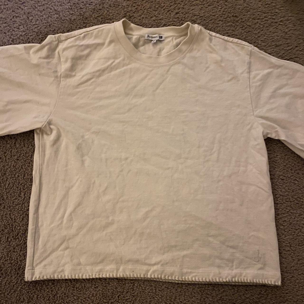 UNIQLO Women's Tan and Cream T-shirt | Depop