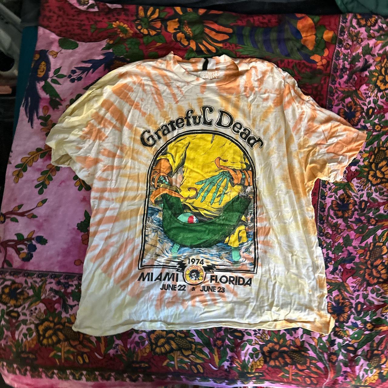 women’s L grateful dead t shirt - Depop