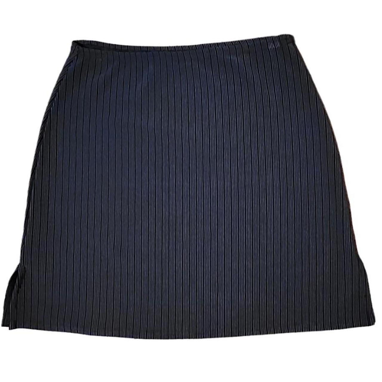 Corpcore pinstriped mini skirt sz medium Cute... - Depop