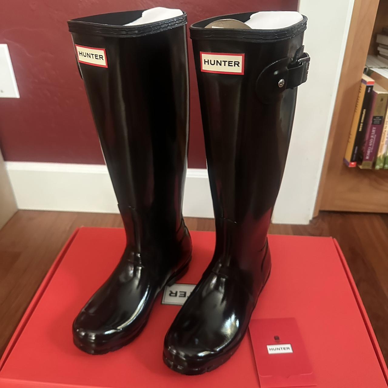item listed by dizzy_closets