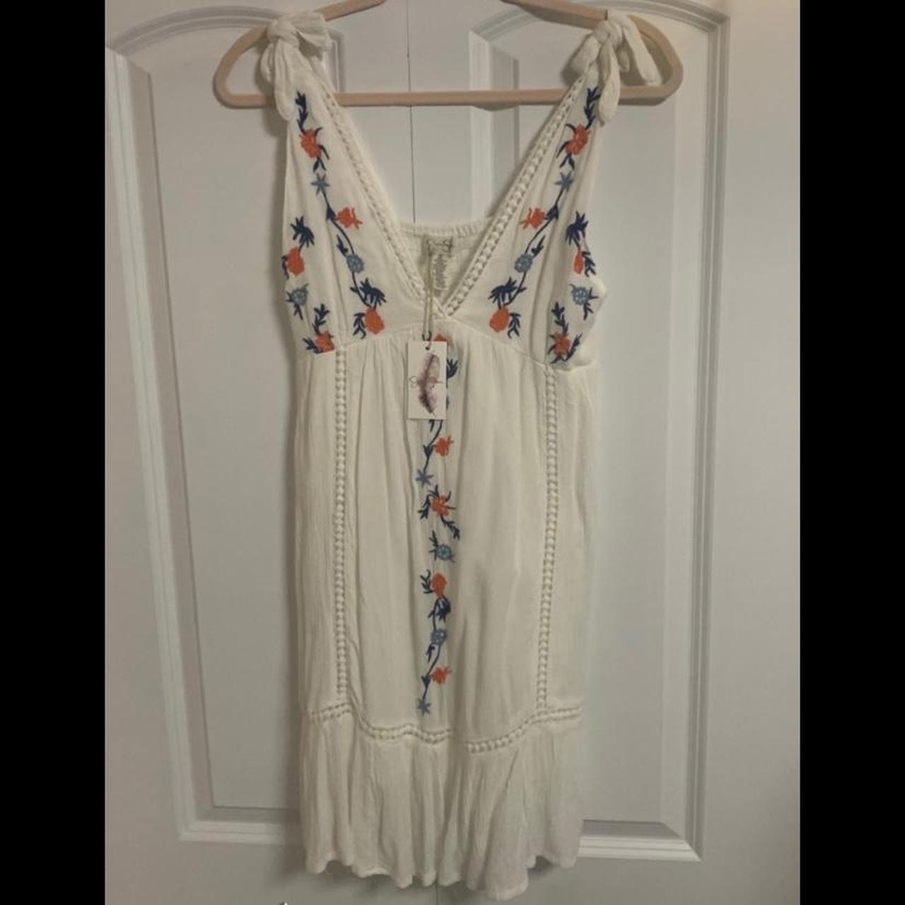 jessica simpson embroidered floral ivory dress tags... - Depop