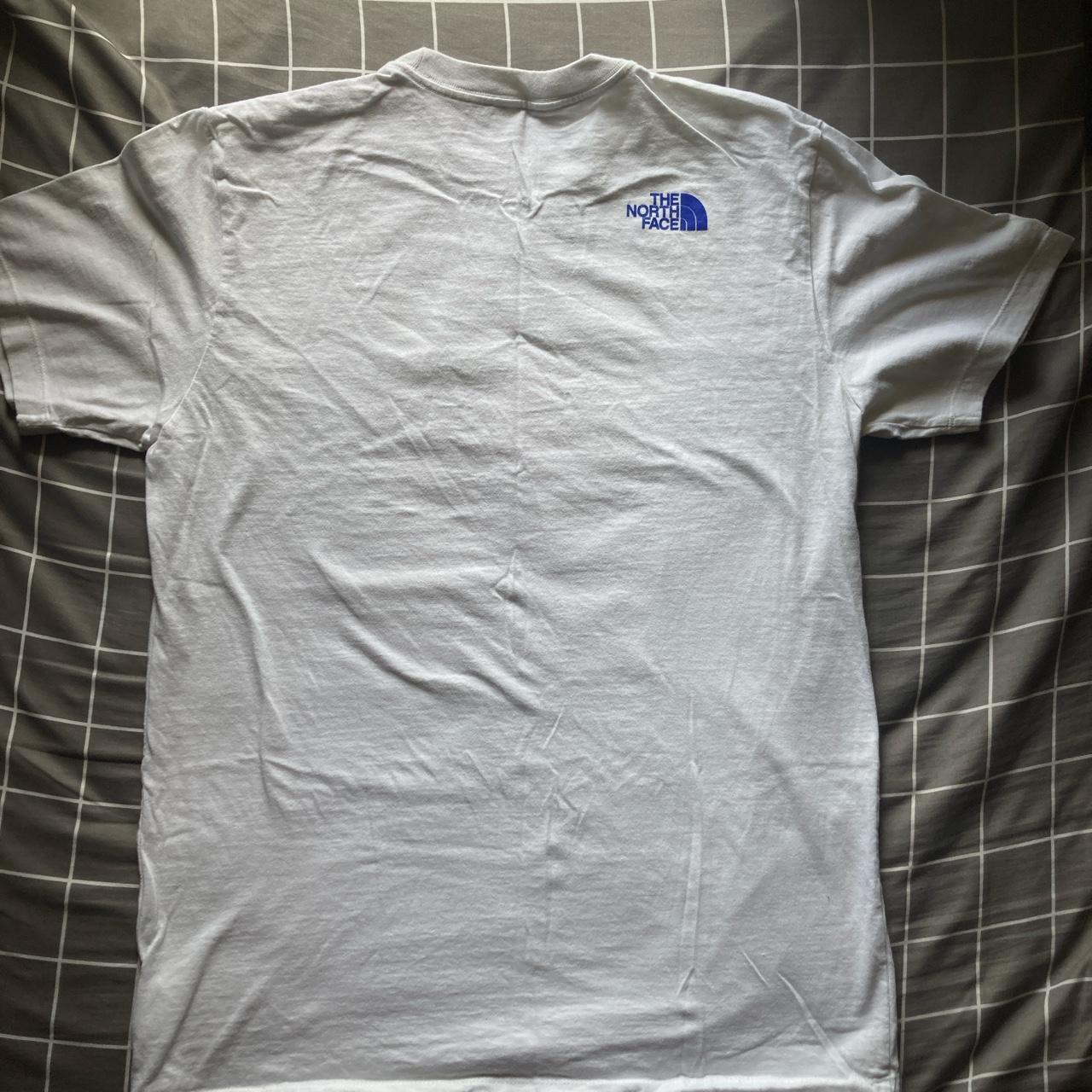 The North Face Men's White and Red T-shirt (2)