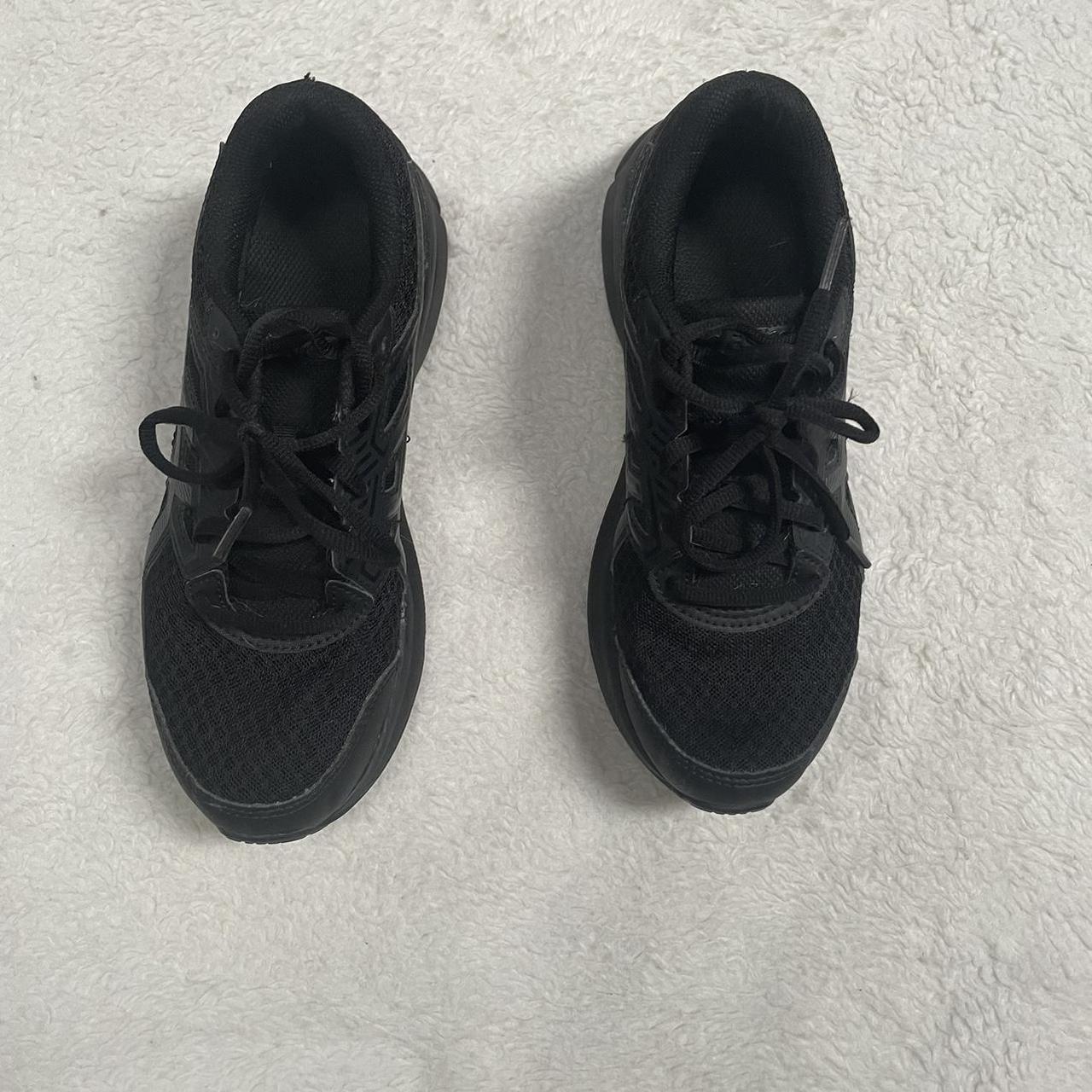 ladies black asics running shoes