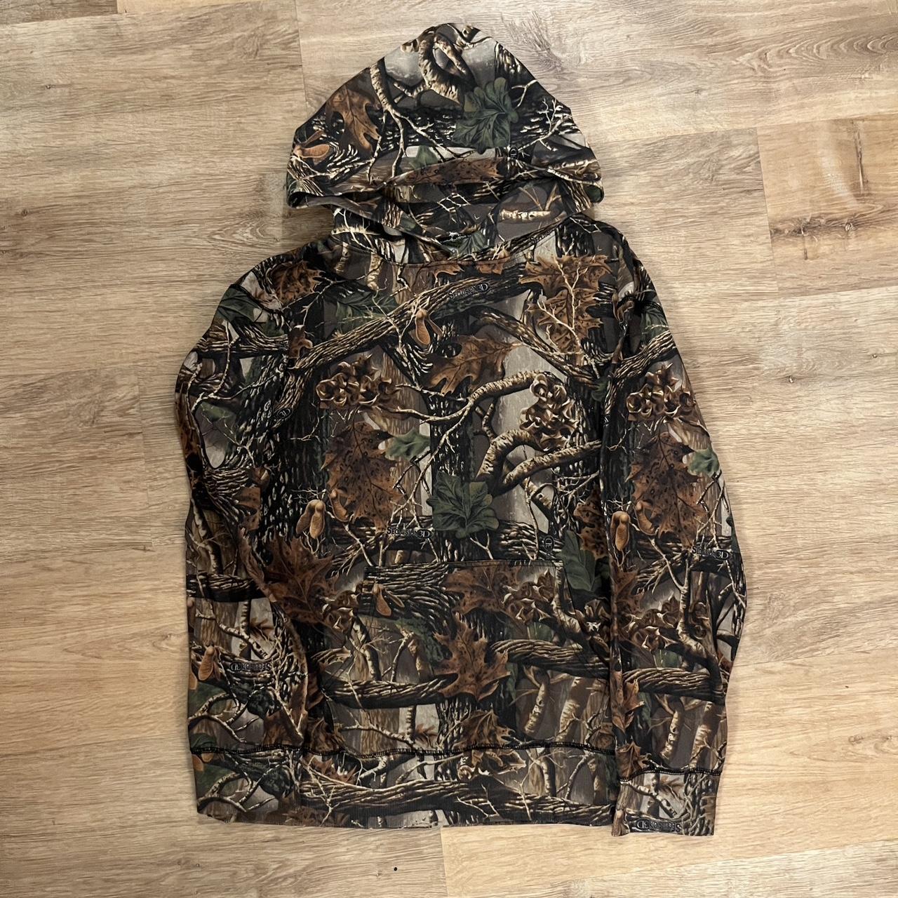 Realtree camo hoodie Fits Size XL, tagged... - Depop