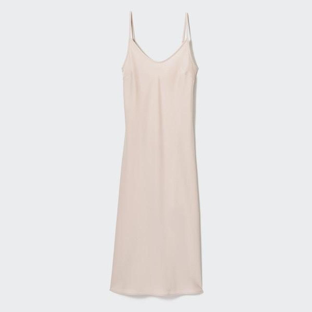 Uniqlo NWT champagne slip Size