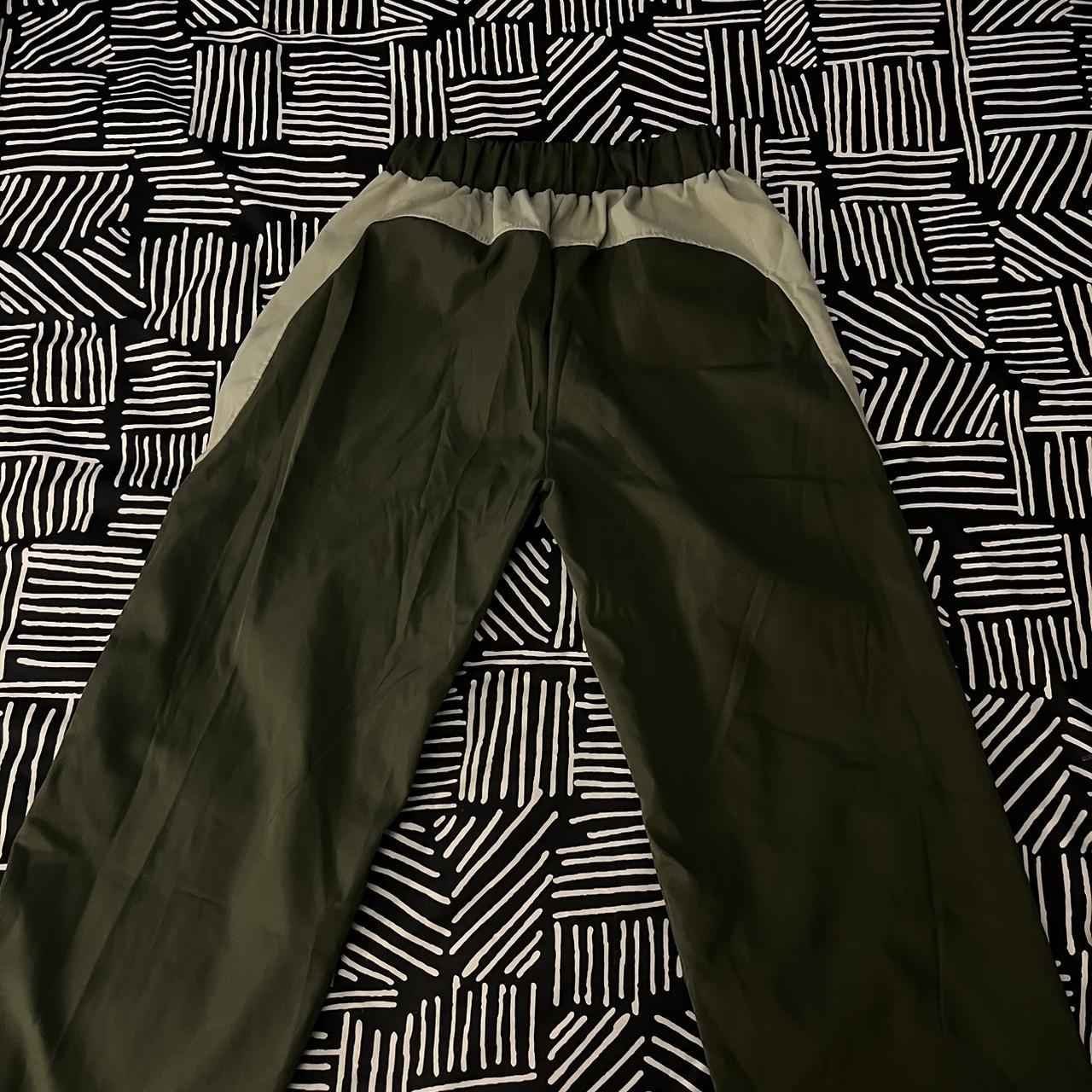 Men's Black and Green Joggers-tracksuits | Depop