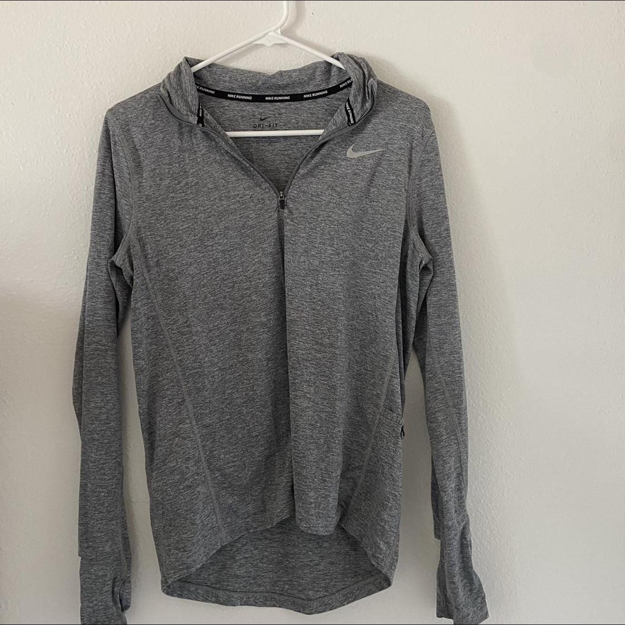 Nike Women's Grey Sweatshirt Depop