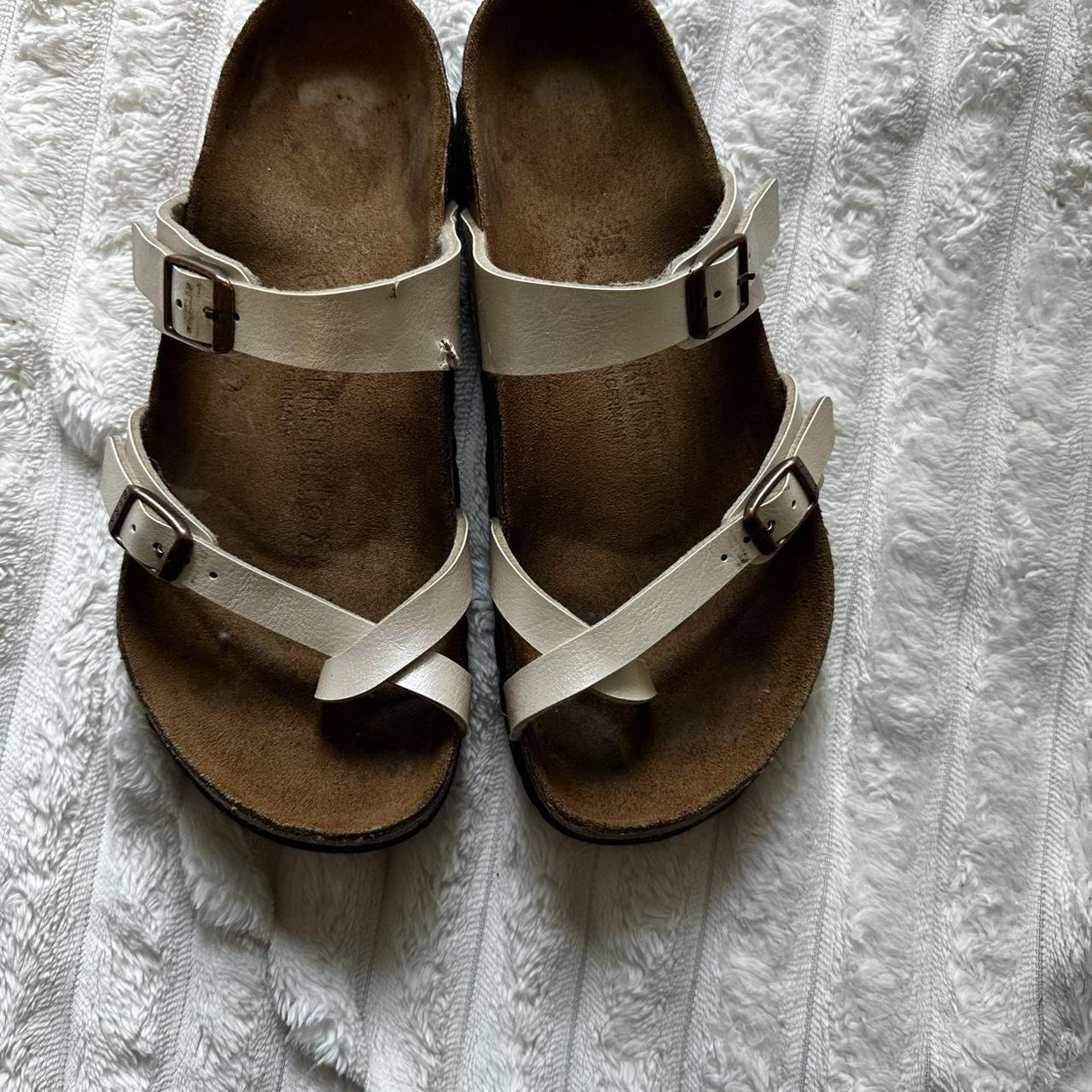 item listed by melirubioo
