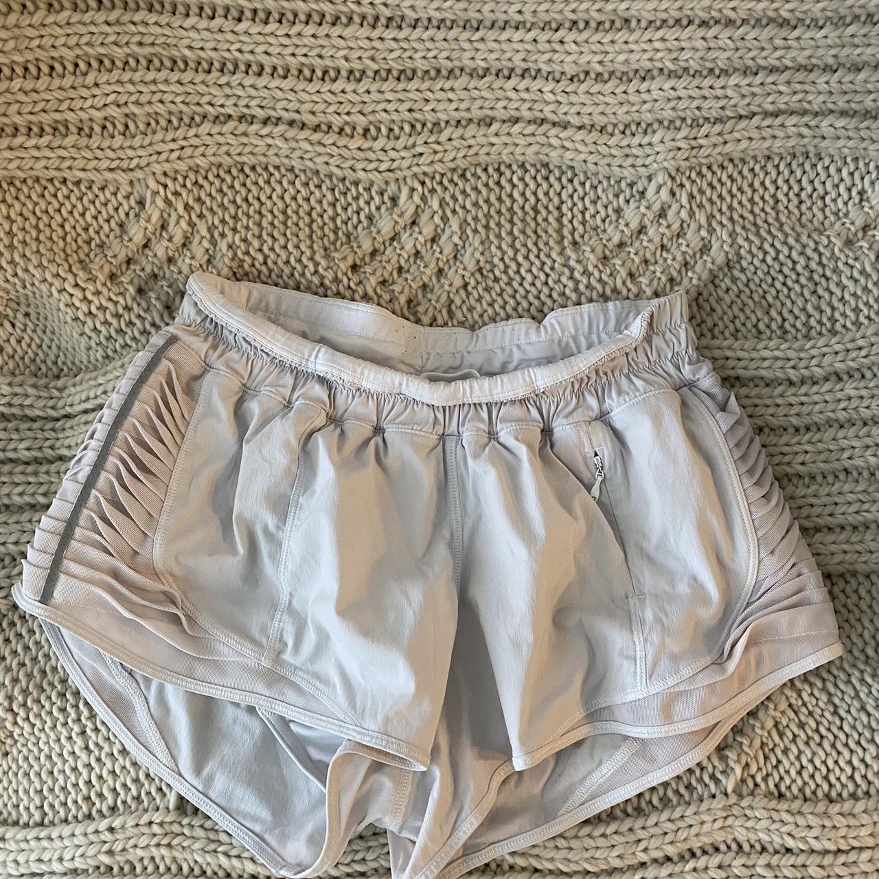 Lululemon Women's White and Grey Shorts | Depop