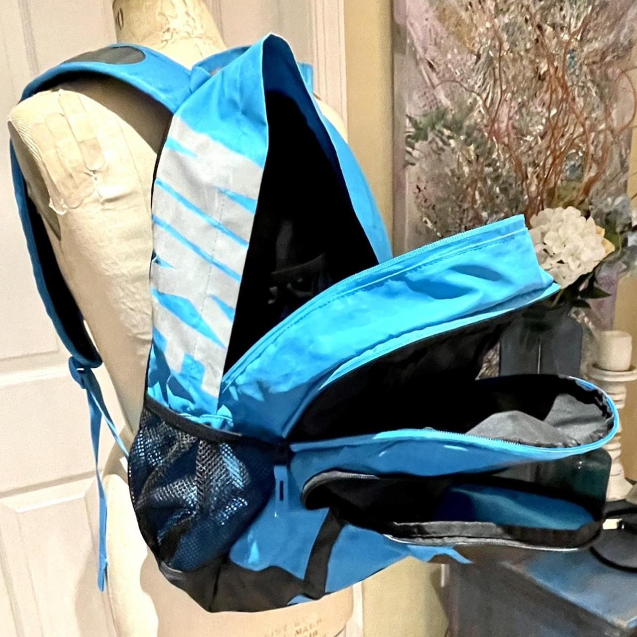 nike backpack laptop compartment