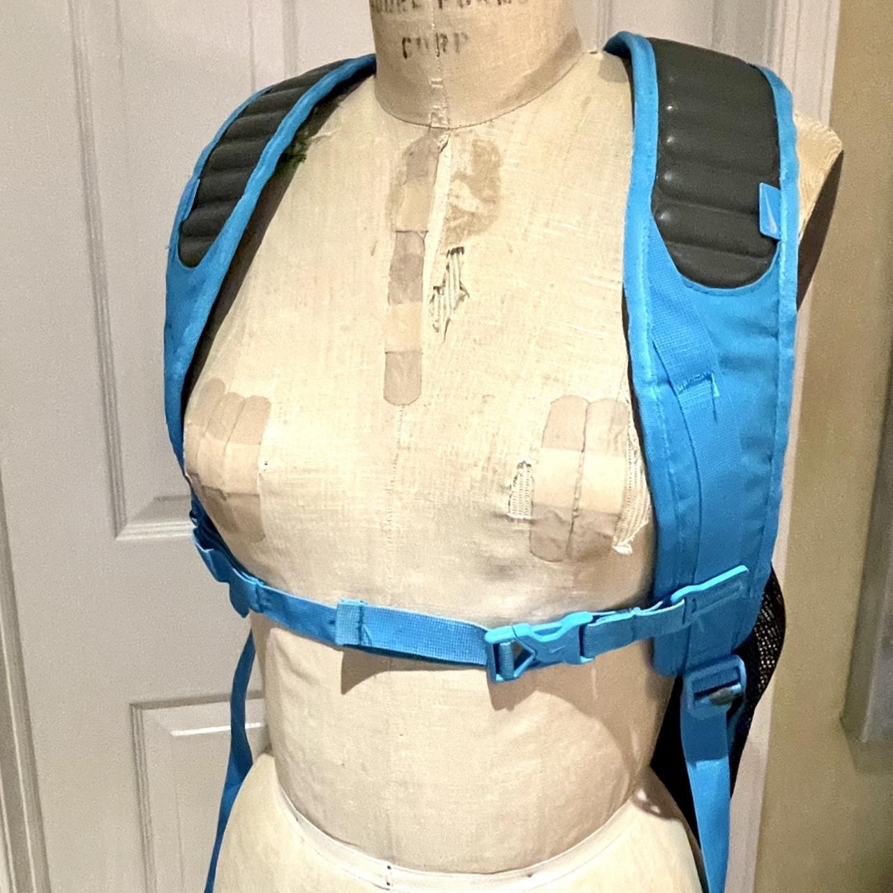 nike backpack laptop compartment