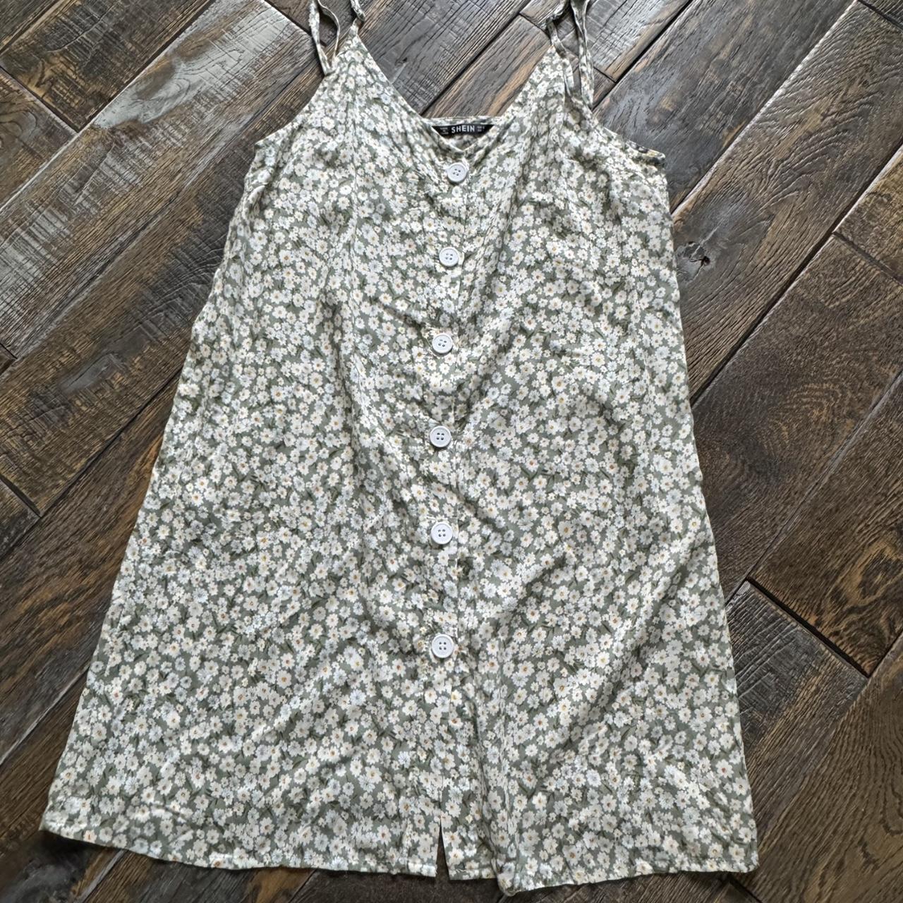 item listed by stylestrends
