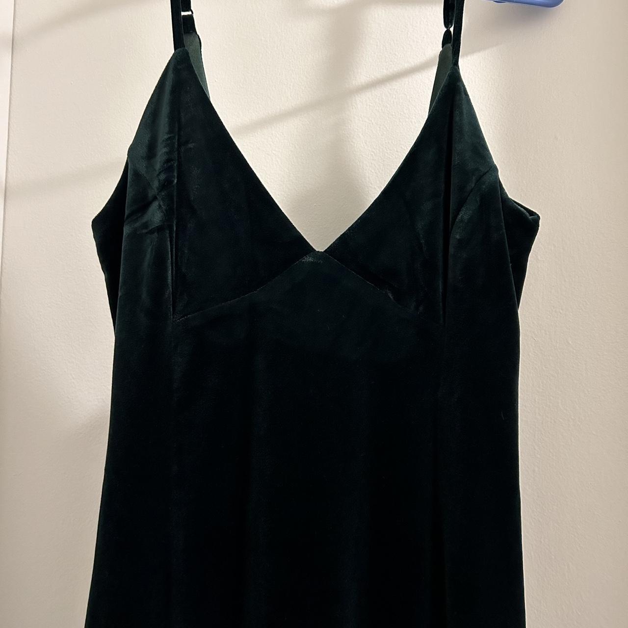 Lulus Jazzy Belle velvet dress - dark green. Size - Depop