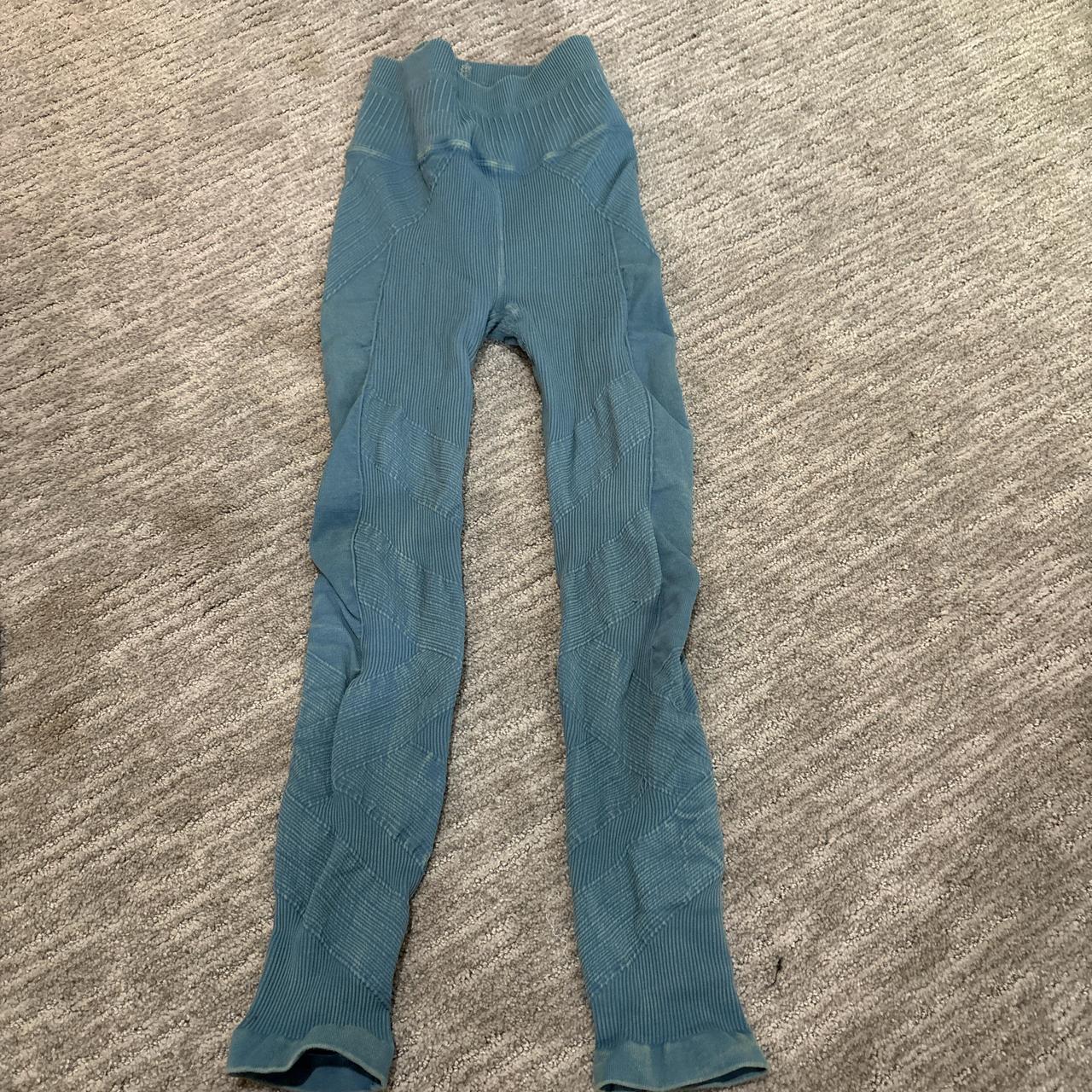 item listed by alexakutnick