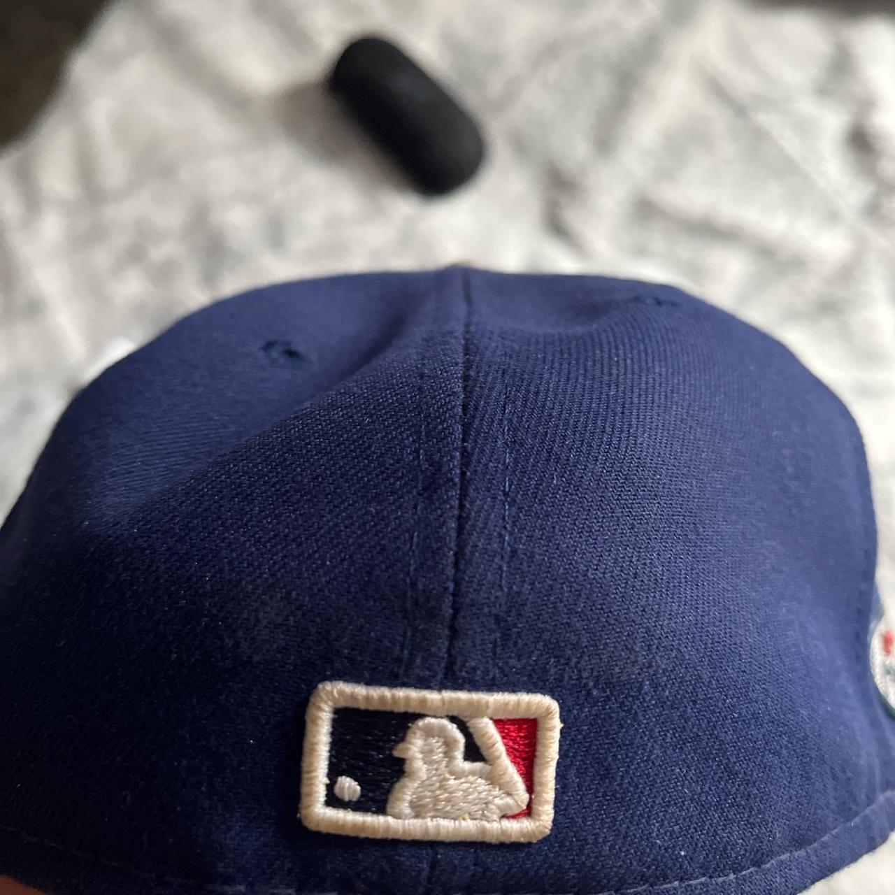 dodgers hat in lakers colorway. very rare. size 7 - Depop