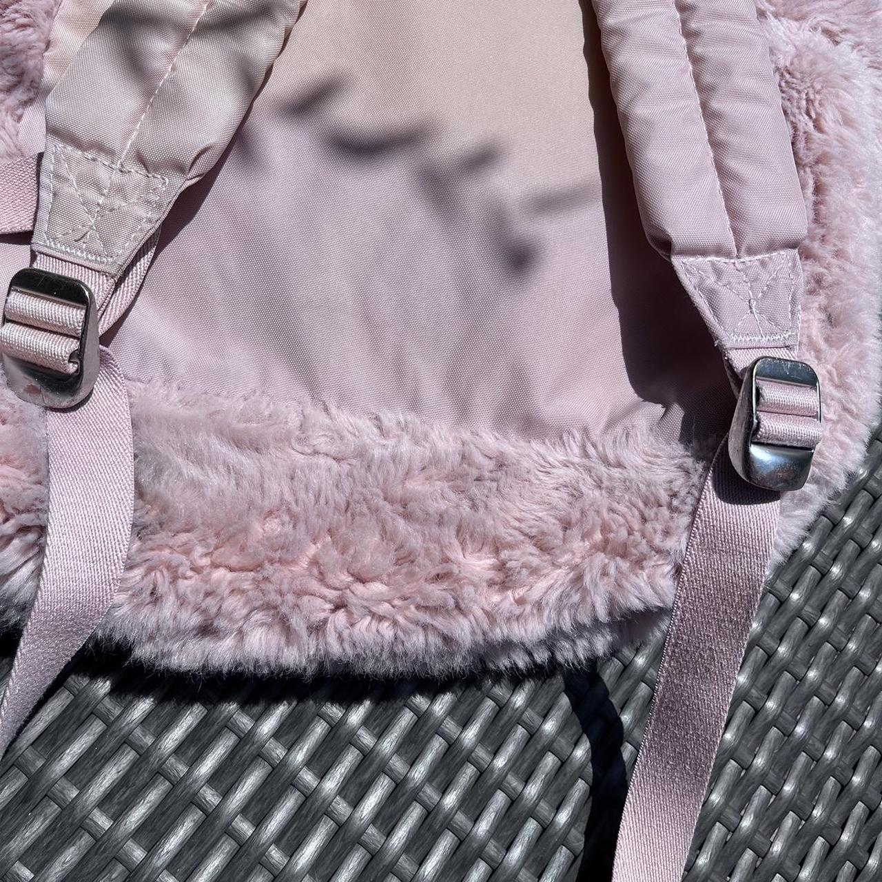 Eastpak pink outlet fur